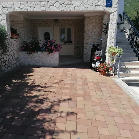 Tonka Franković 3* Mošćenička Draga
