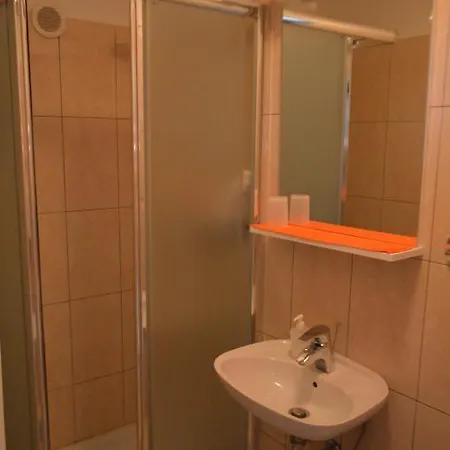 Gasthuis Tonka 3*